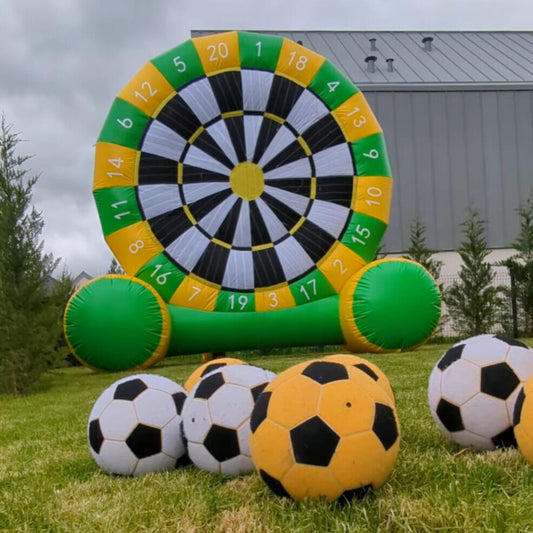 Jeu gonflable Happy Cible vert et jaune 3,6 m pour défis foot ou fléchettes en location (28)
