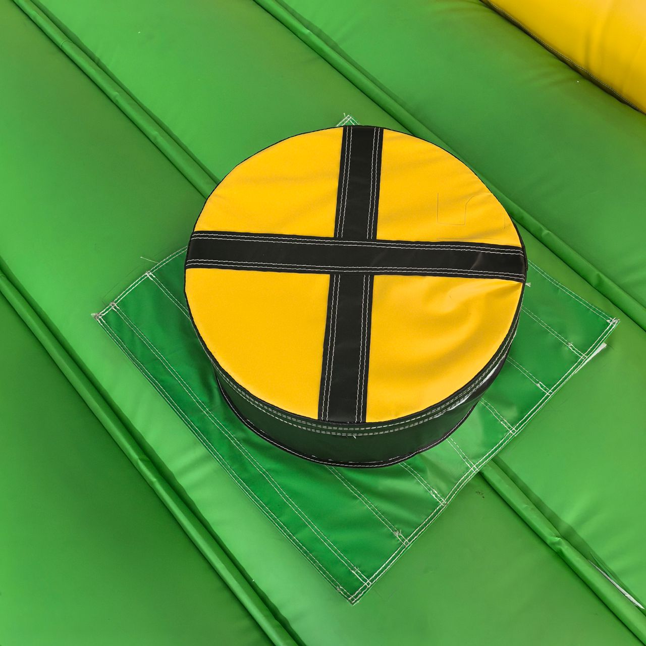 Location faucheuse mécanique pour team-building et olympiades d’entreprise à Chartres et en Eure-et-Loir (28)