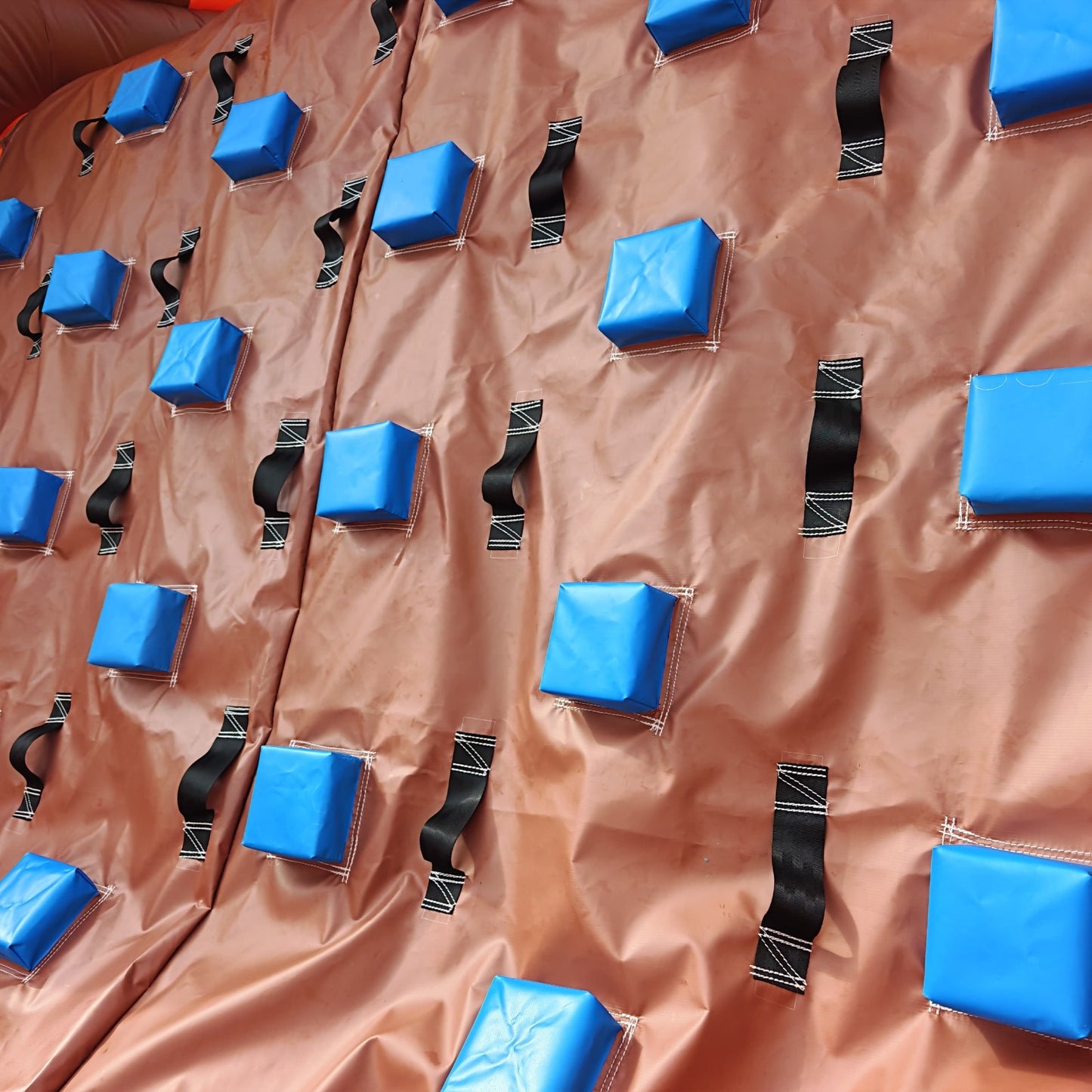 Happy Parcours Monstre 15m (2026)