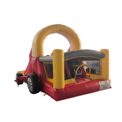 Structure gonflable Happy Car avec tunnel central et passage vers l’extérieur – location Chartres